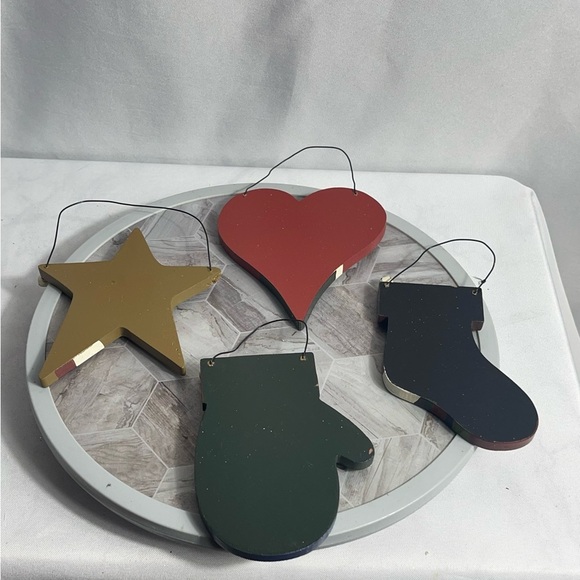 Set of 4 Wooden Christmas Ornaments Folk Art Snowman JOY Jolly Primitive Rustic - Picture 6 of 10